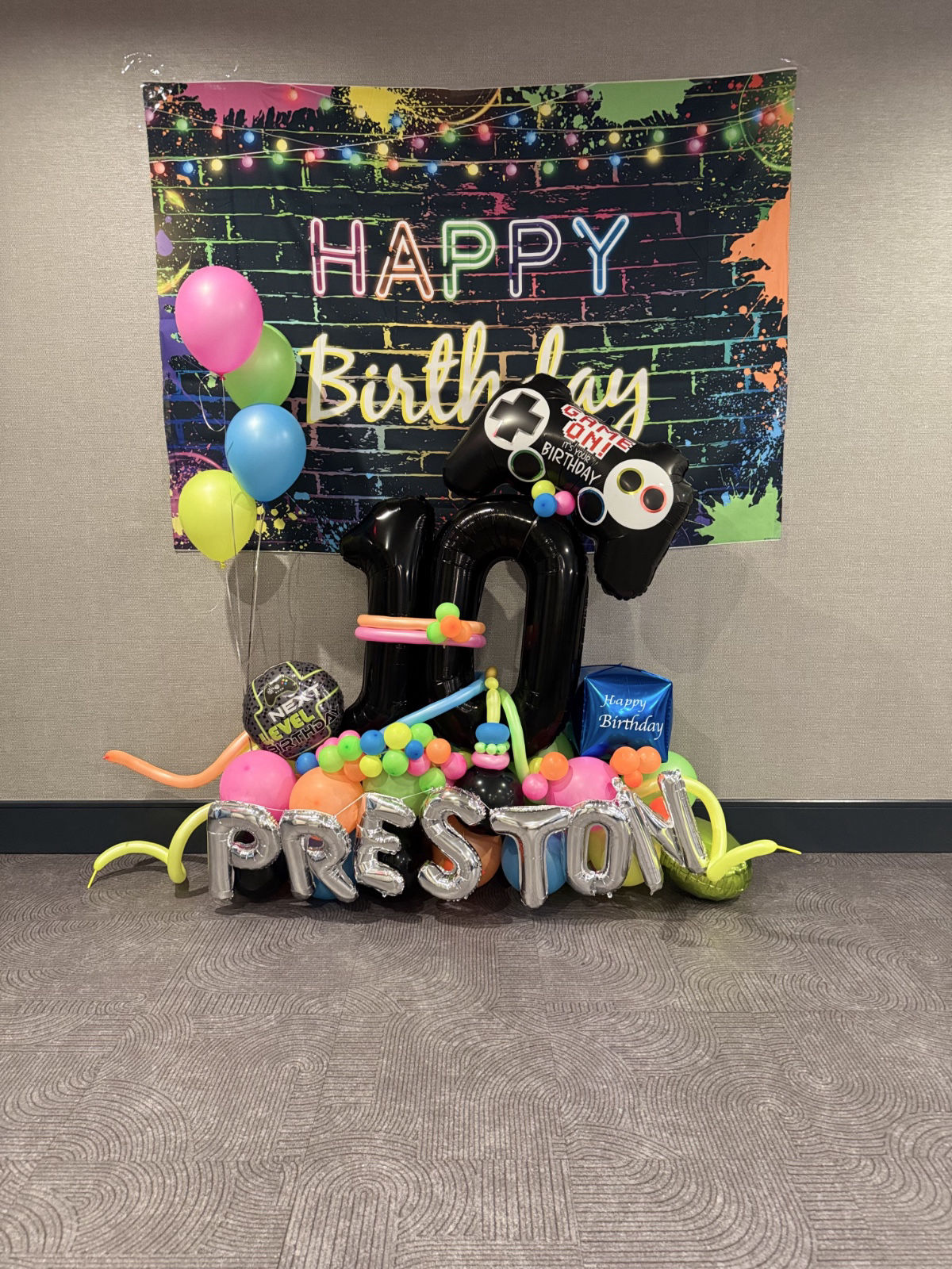 Preston Bouquet Gold Red