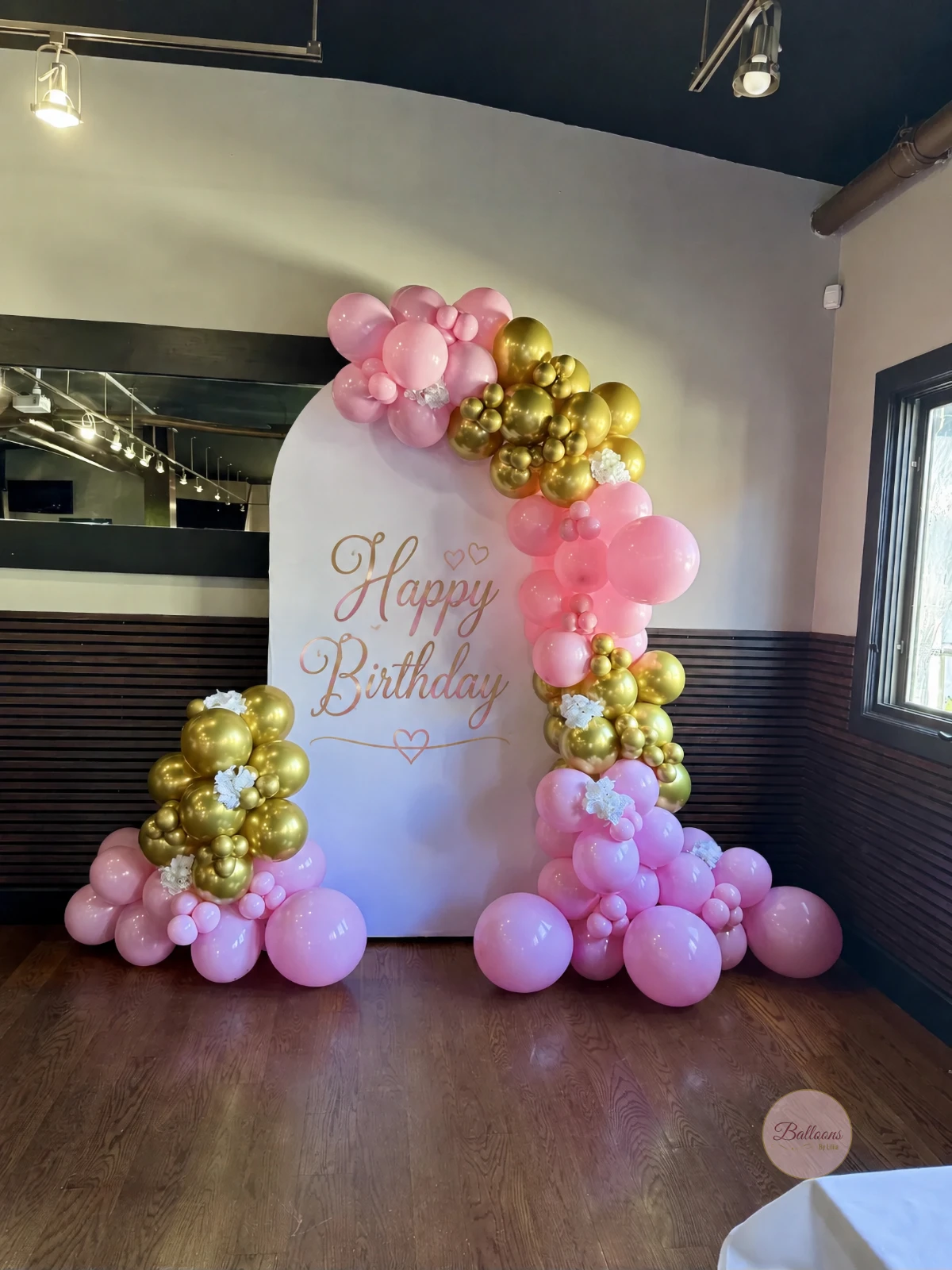 luxury balloon wall for event photo booth NYC