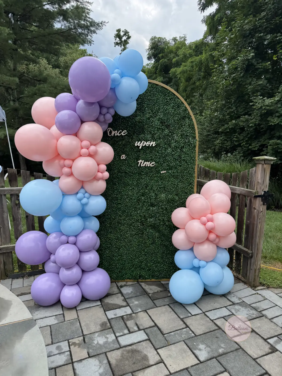 luxury balloon wall for event photo booth NYC