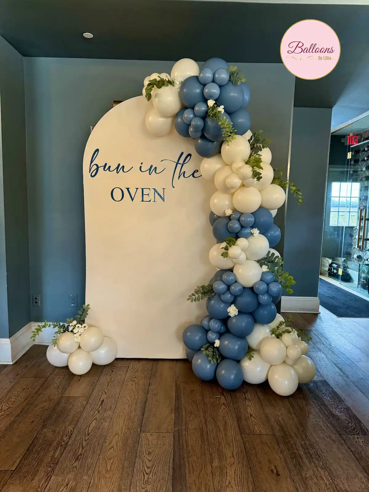 balloon setup for boys birthday with modern colors