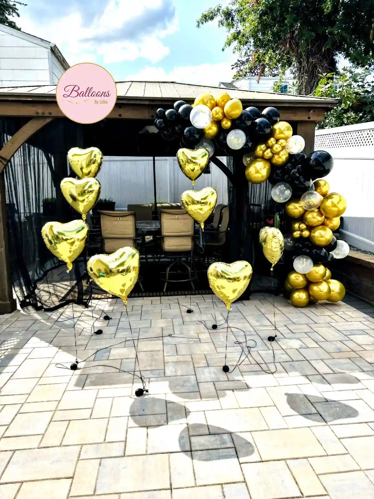Valentine's Balloon Bouquet Gold Black Helium