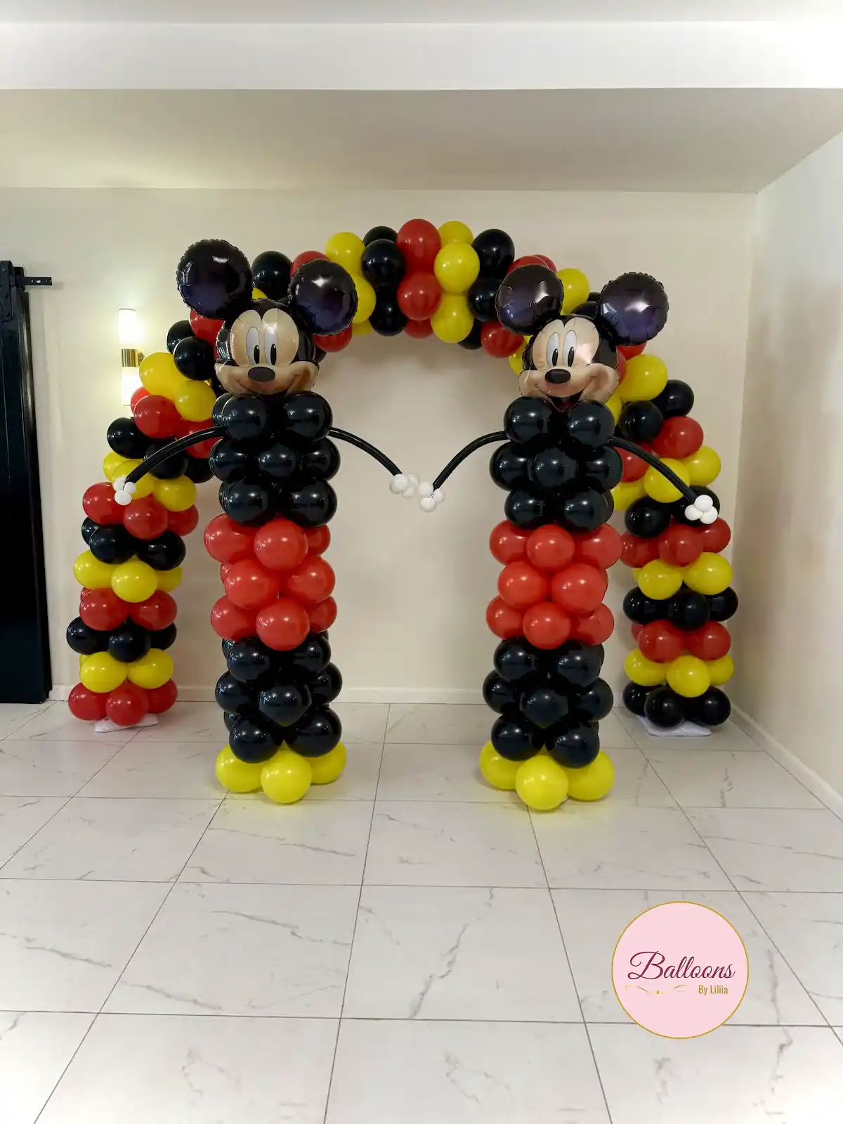 birthday balloon backdrop for photo booth setup NJ